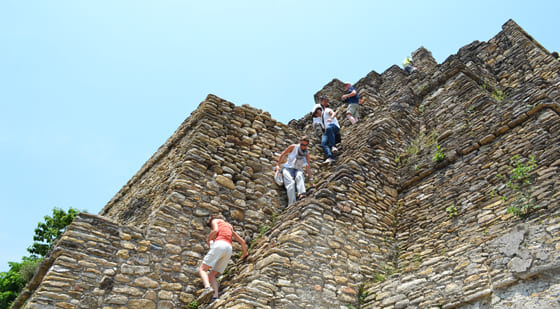 climbing-tonina