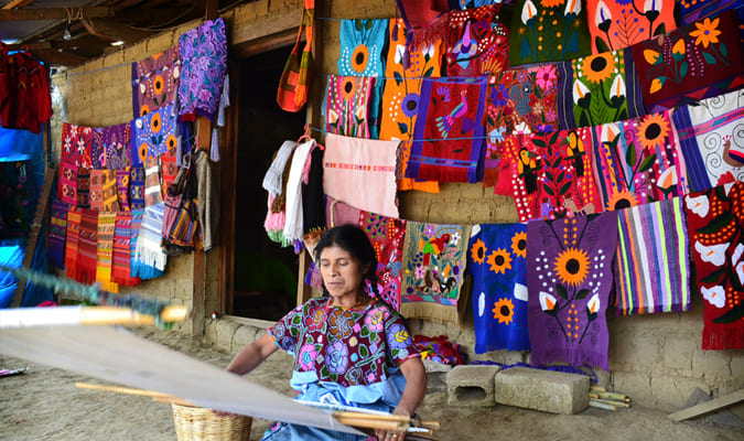 Indigenous weaver Chiapas