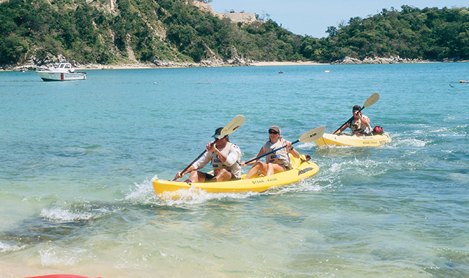 Kayaking in Huatulco Oaxaca