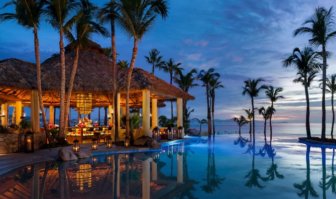 One&Only Palmilla Agua Pool & Bar