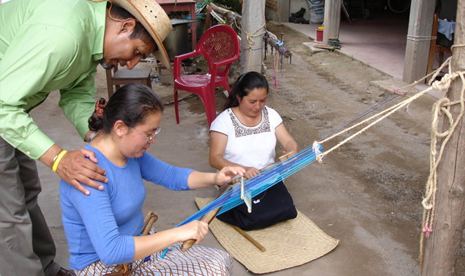 Weaving textiles