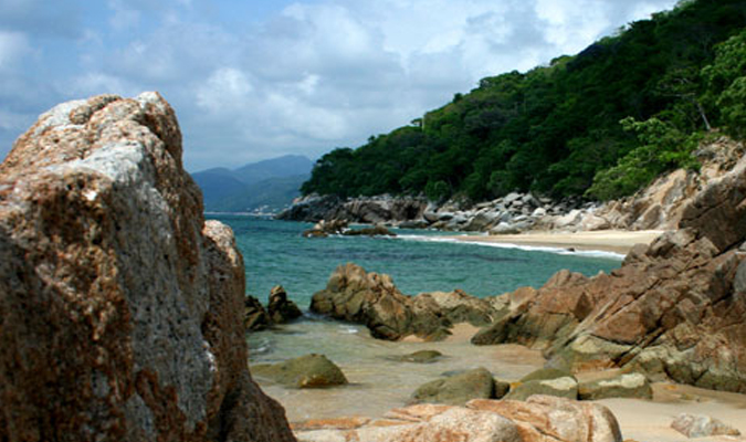 Beach at Xinalani