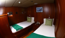 Besame Mucho double cabin