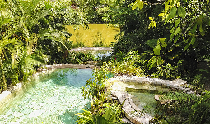 quinta chanabnal pool and lagoon