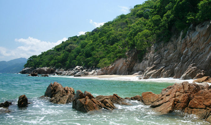 Beach yoga retreat in Mexico