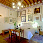 casa de la real aduana room