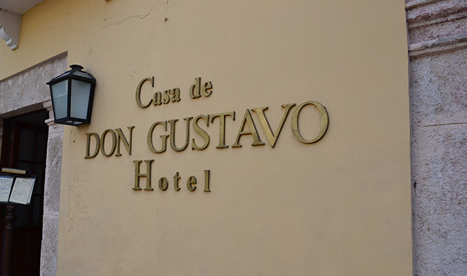 casa don gustavo entrance