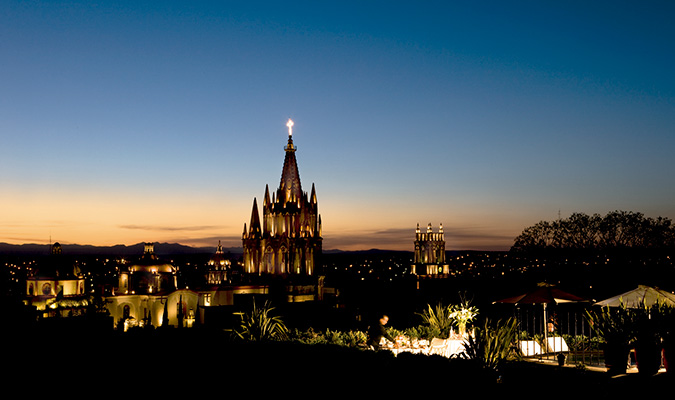 casa sierra nevada church view