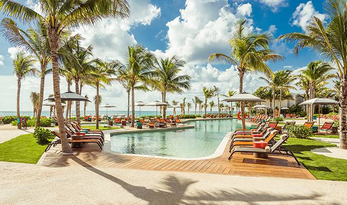 Andaz Mayakoba pool