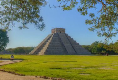 chichen itza header