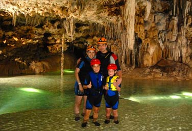 Rio Secreto – Underground River Expedition