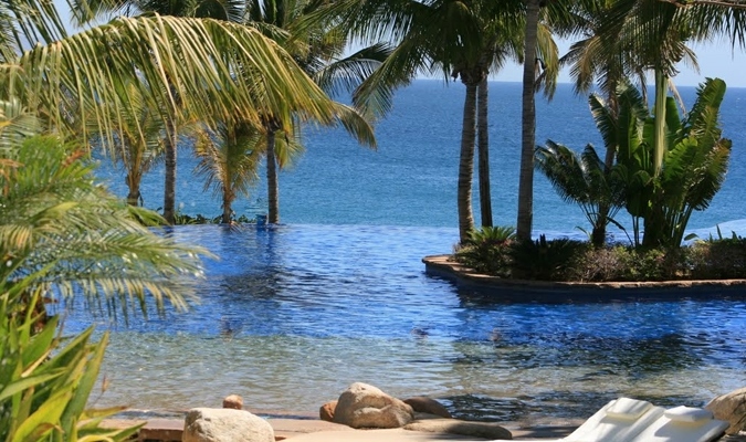 One and  Only Palmilla Cabo pool