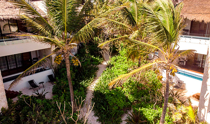 tago tulum hotel path