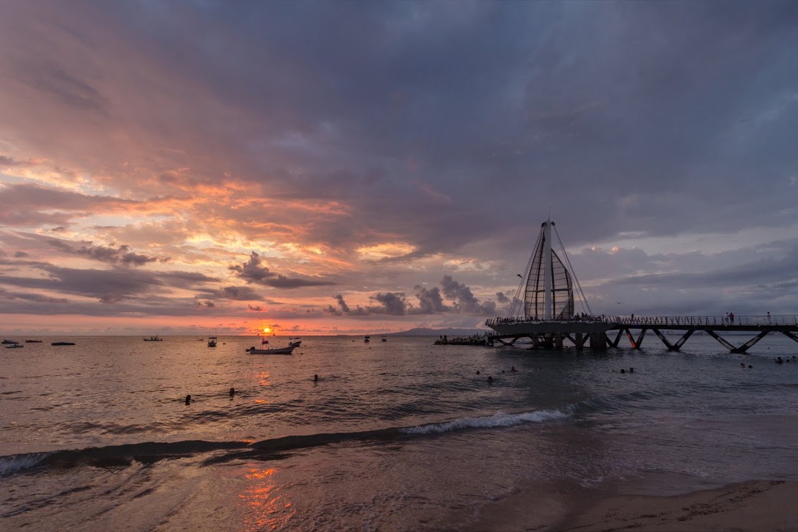 Atardecer Playa Los Muertos