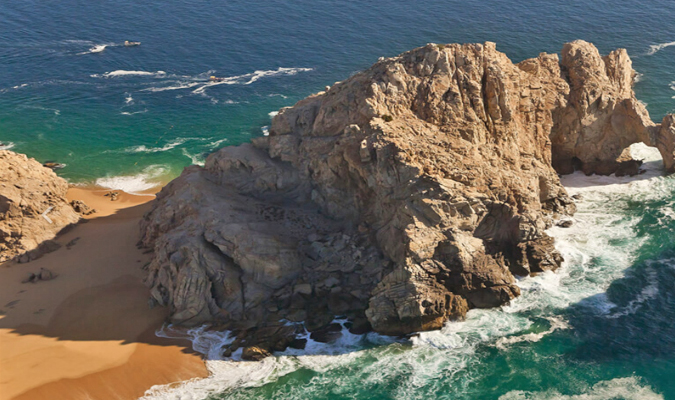 los-cabos-swimmable-beach-lovers-ME-cabo-