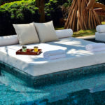 amomoxtli pool bed