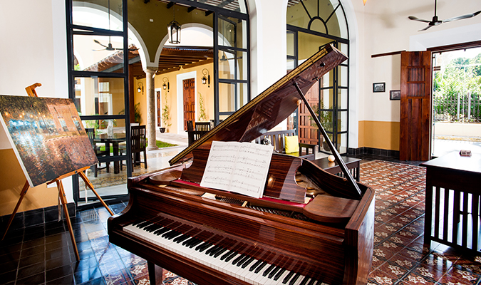 boutique by the museo piano