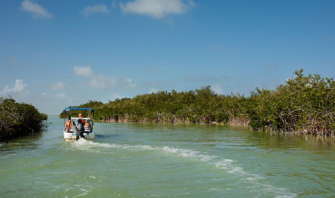 Sian Kaan boat