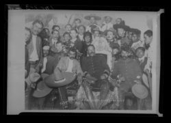 Villa en la silla presidencial, Autor Agustín Casasola