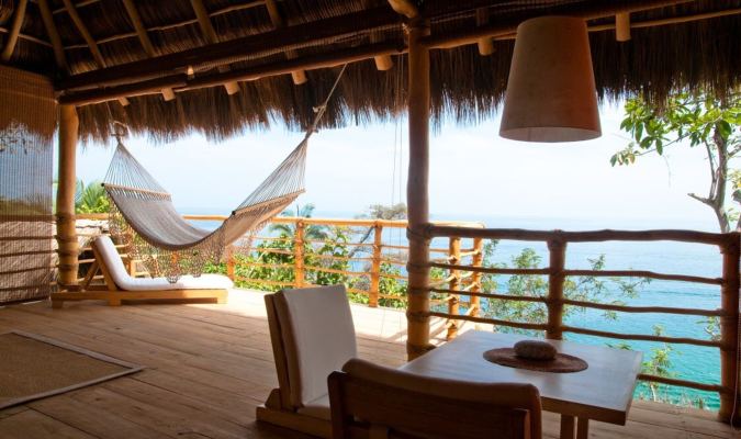 A hotel room in Xinalani