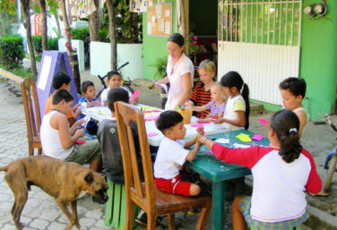 Volunteering experience at emtre amigos community center project
