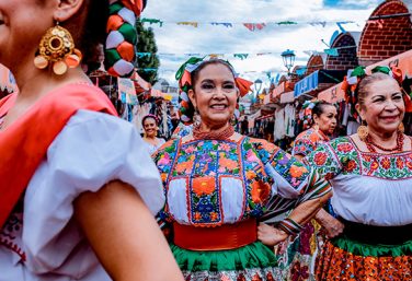 puebla celebrating cinco de mayo