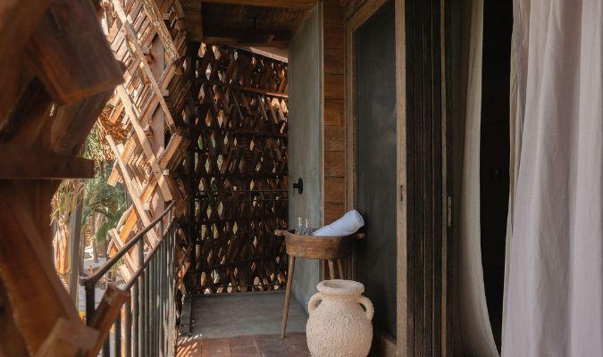 nomade holbox balcony