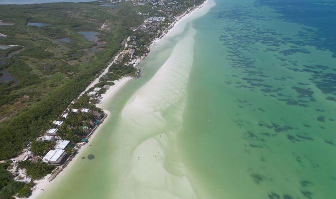 nomade holbox drone sea