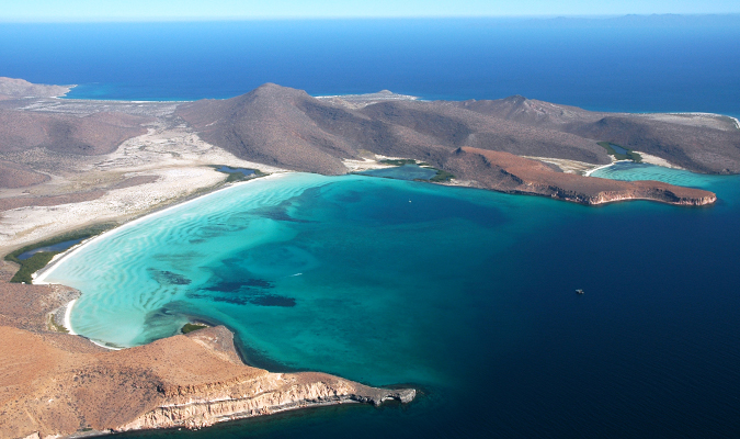 espitiru santo island