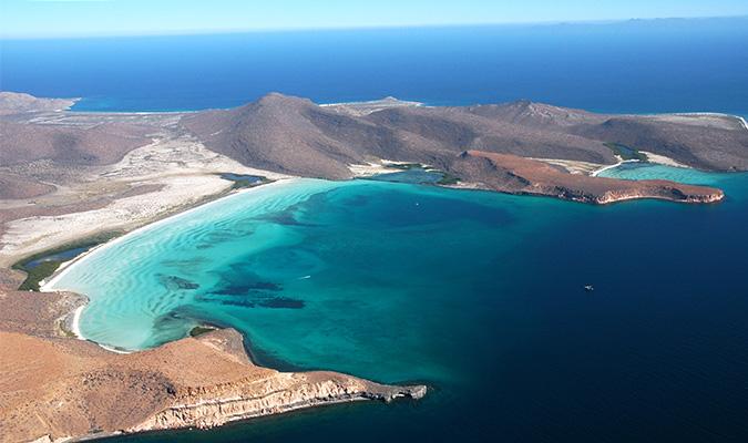 Scenic Flight - Isla Espiritu Santo