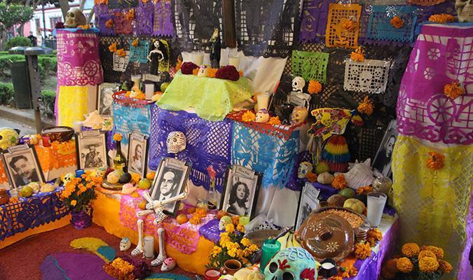 dia muertos dead ofrenda altar tour mexico