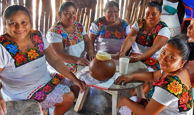 maya granada yaxunah community tour