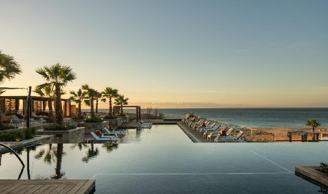 ZADÚN, A RITZ CARLTON RESERVE POOL