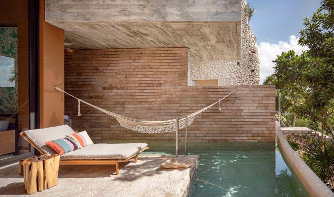 la casa de la playa beachfront