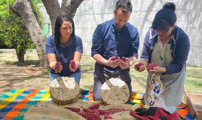 tour in mexico city to milpa alta nopal cactus and corn husk cleaning