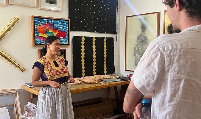 art gallery tour in oaxaca at quetzalli 