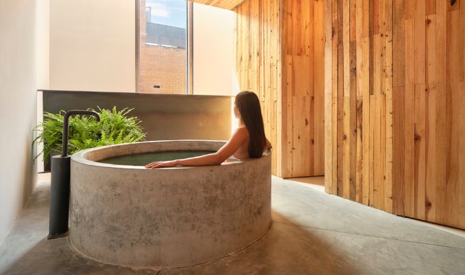 otro oaxaca girl in hot tub