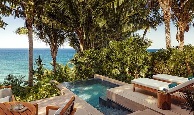 O&O Mandarina Panoramic Ocean Cliff