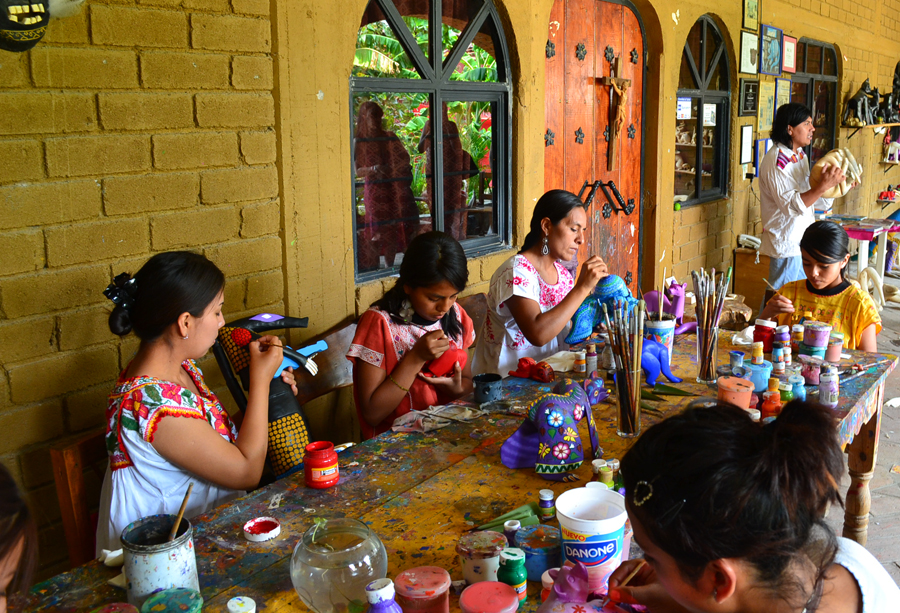 featured las alamandas