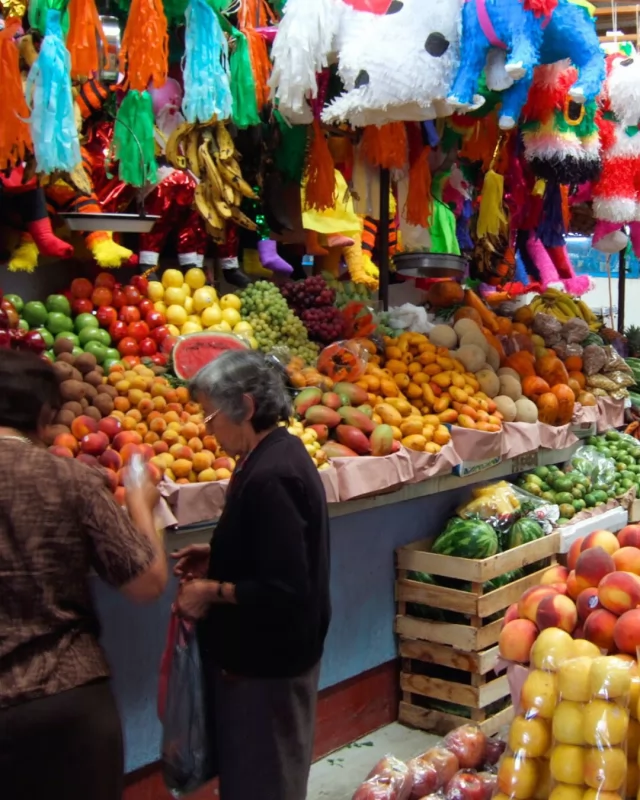 Wandering through the markets of #Oaxaca is like stepping into a world of colors, flavors, and sounds—especially when done the Journey Mexico way! ☝🏽

From the endless treasures you’ll find to the friendly people you’ll meet, it’s not just a shopping trip. It’s a whole experience packed with culture, tradition, and a little bit of everything.